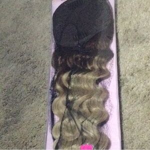 Wavy Blonde Hair Extension